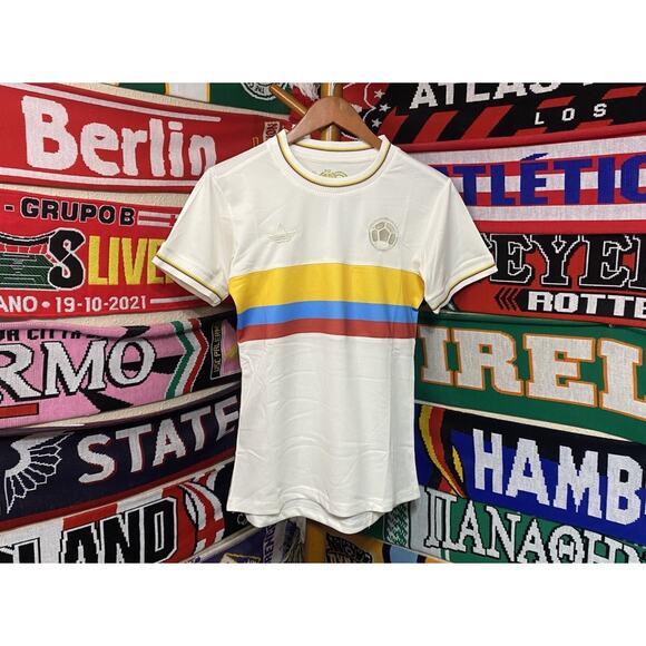 Colombia Soccer | Women’s Medium Jersey - Picture 6 of 7